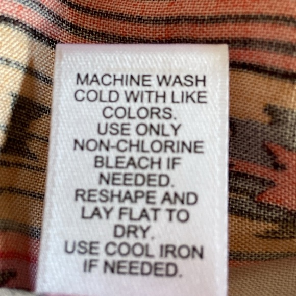 Cato NWT Aztec Colorful Smocked Sleeveless Top: 3028 - Picture 10 of 10